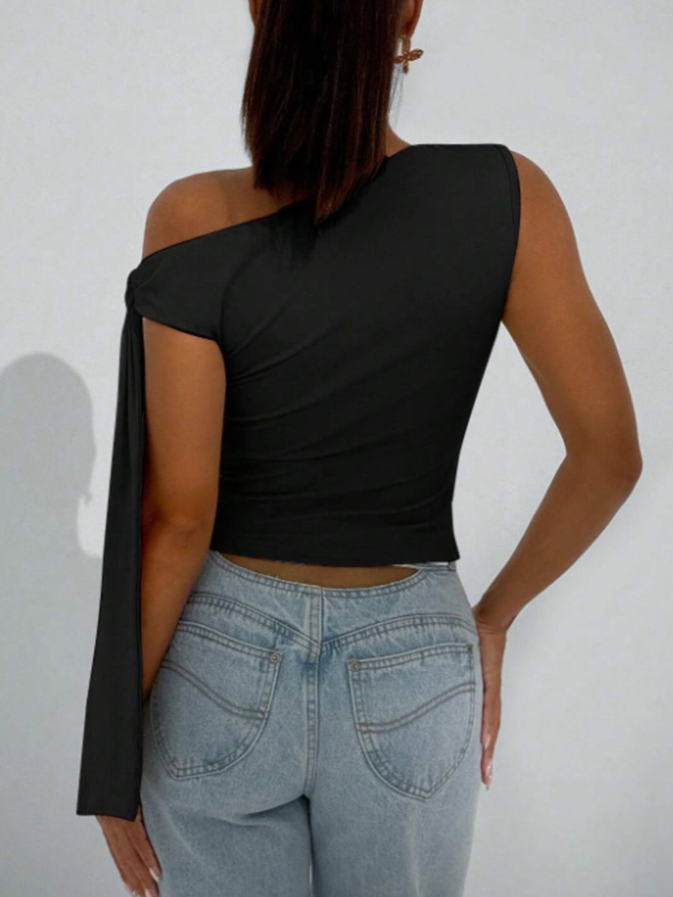 9d3d3b6f-686f-4f46-b563-88d7ee0dd949-Max