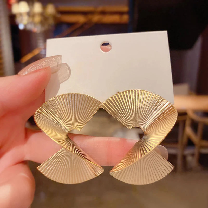 Twisted Deco Dream